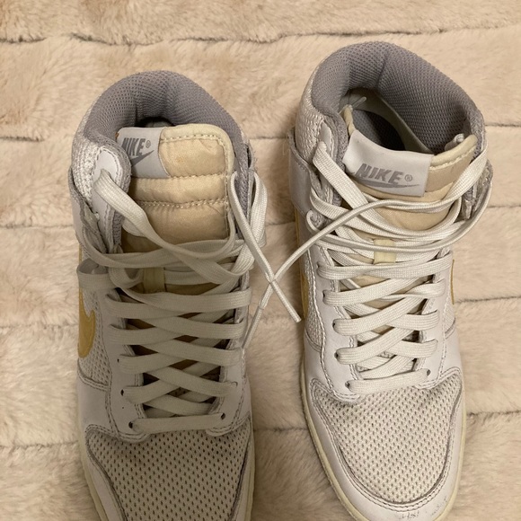 Nike Sky Hi Dunk Wedge in Ivory - Picture 4 of 7